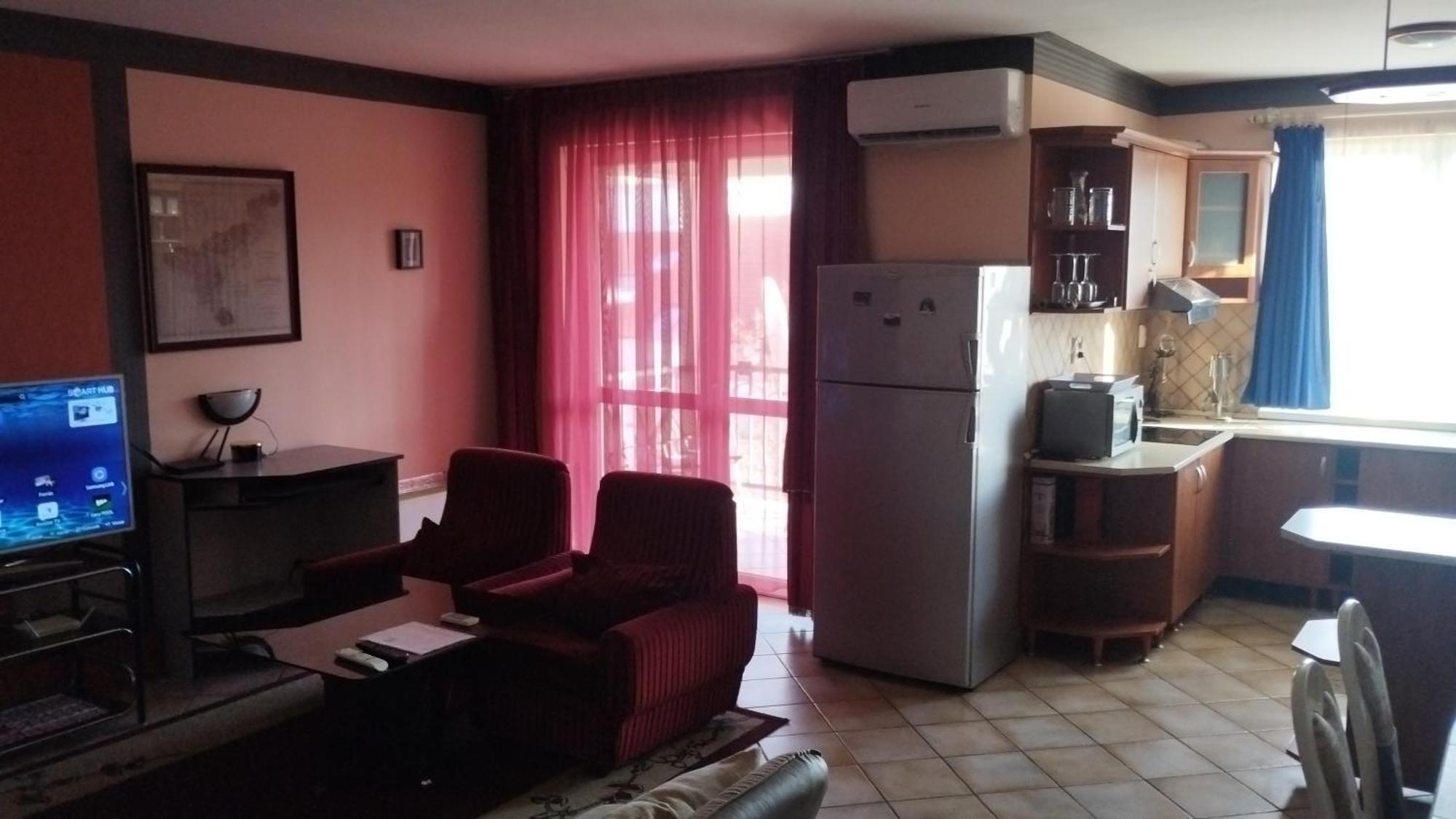 Tommy Apartman Hajduszoboszlo Ngoại thất bức ảnh