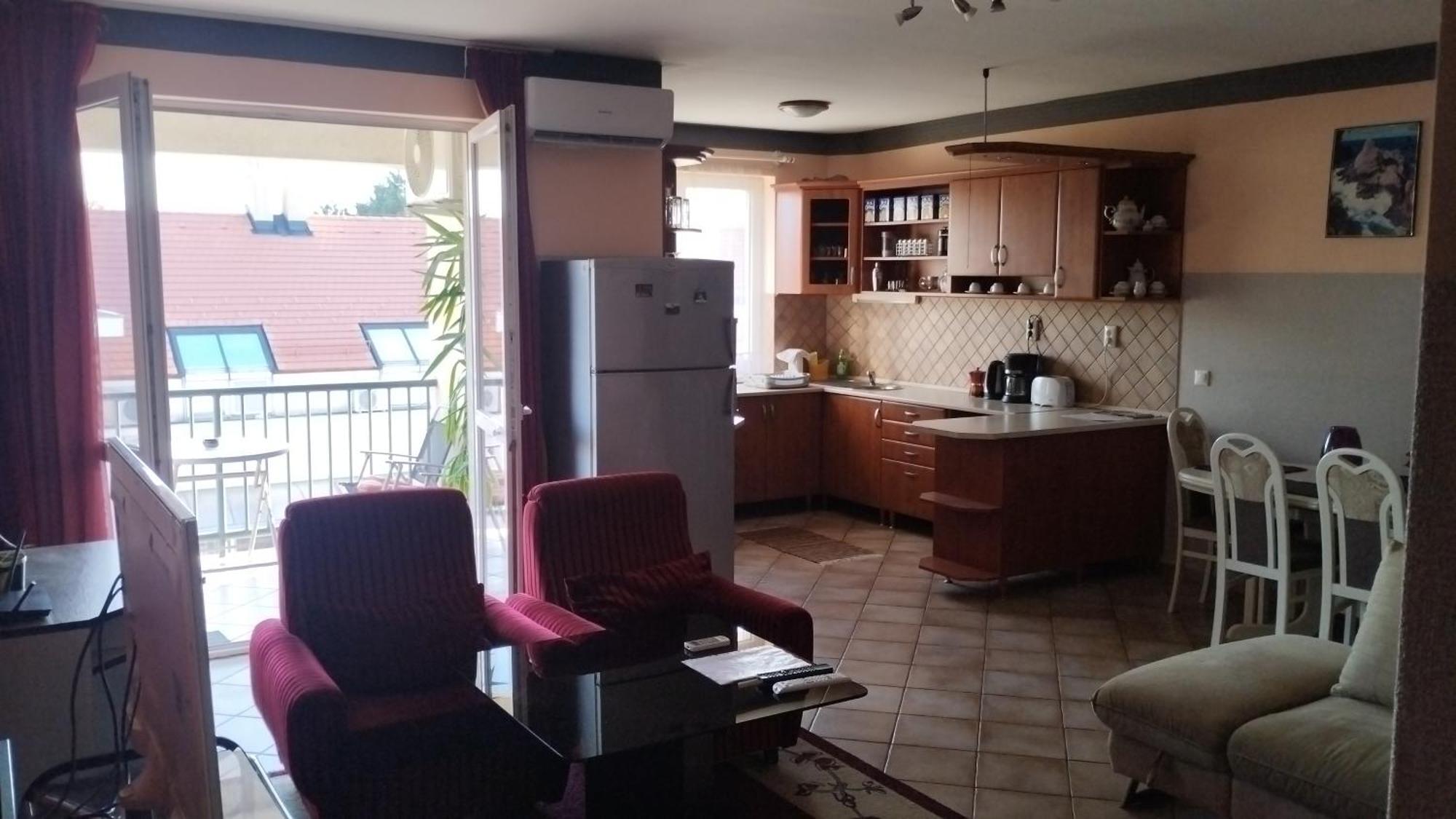 Tommy Apartman Hajduszoboszlo Ngoại thất bức ảnh
