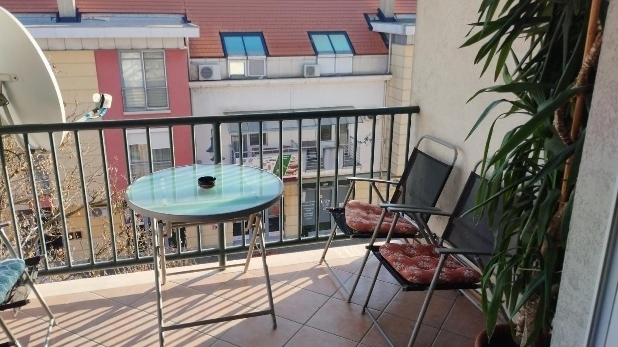 Tommy Apartman Hajduszoboszlo Ngoại thất bức ảnh