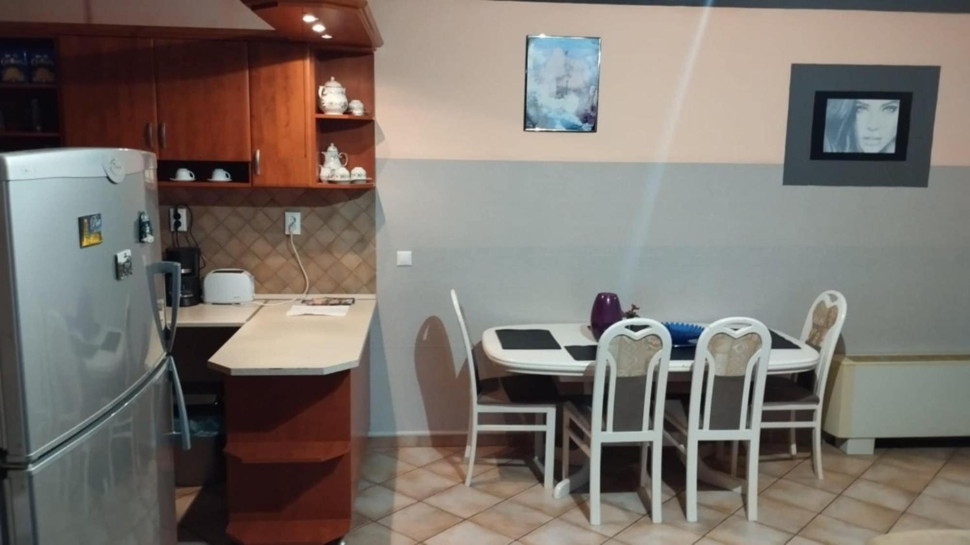 Tommy Apartman Hajduszoboszlo Ngoại thất bức ảnh