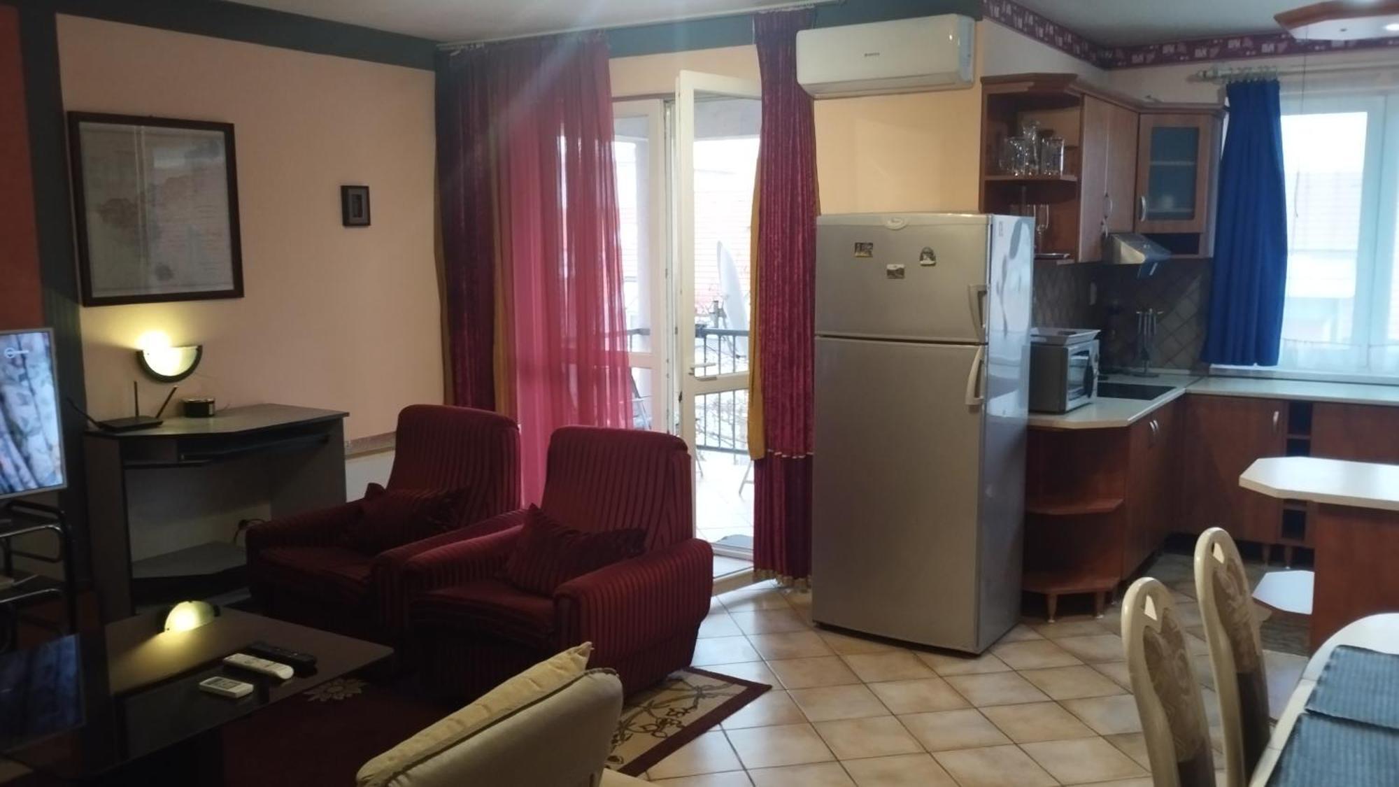 Tommy Apartman Hajduszoboszlo Ngoại thất bức ảnh