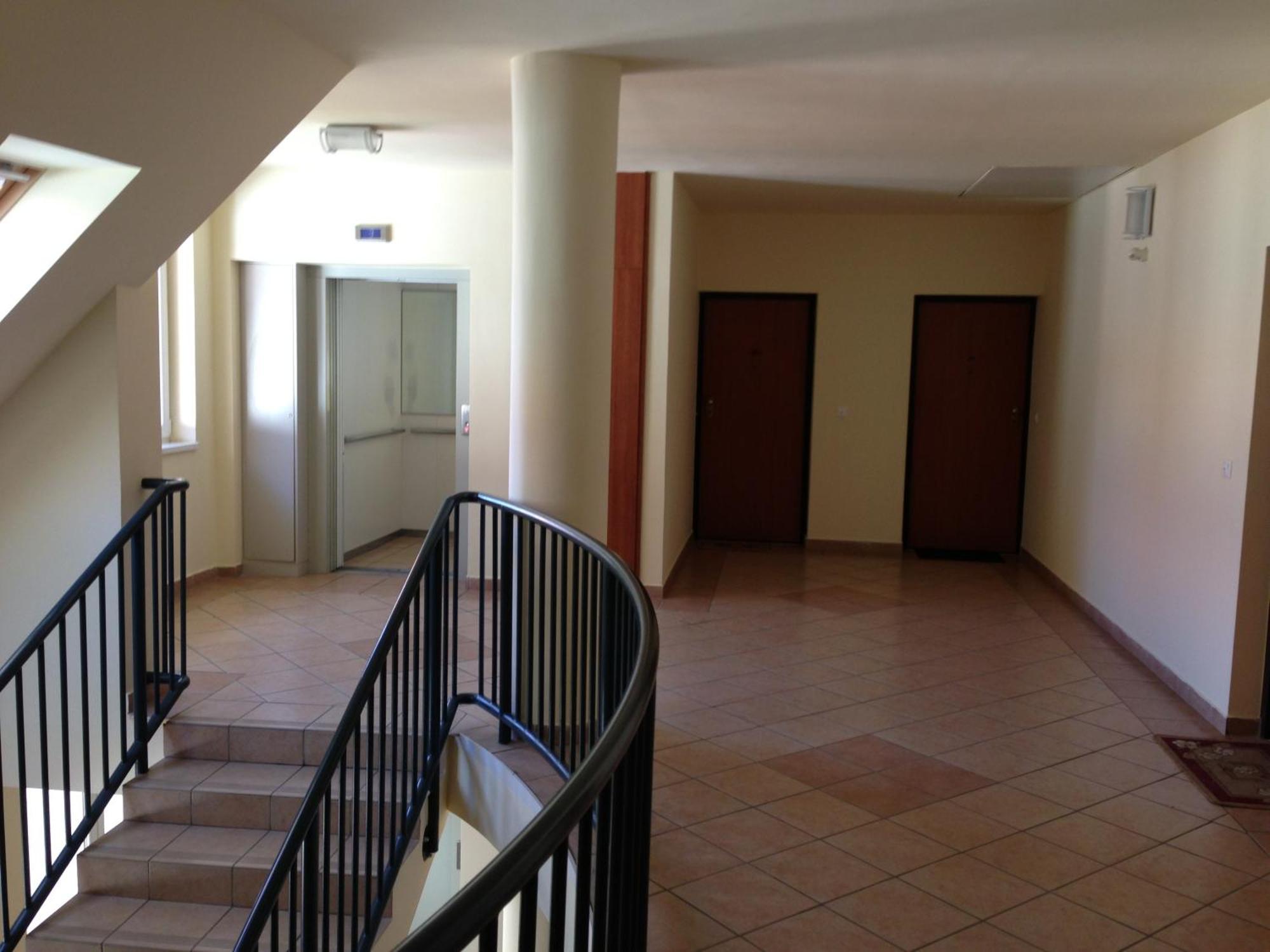Tommy Apartman Hajduszoboszlo Ngoại thất bức ảnh