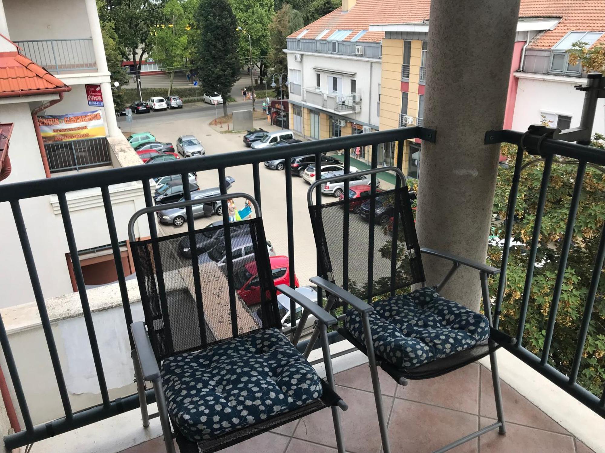 Tommy Apartman Hajduszoboszlo Ngoại thất bức ảnh